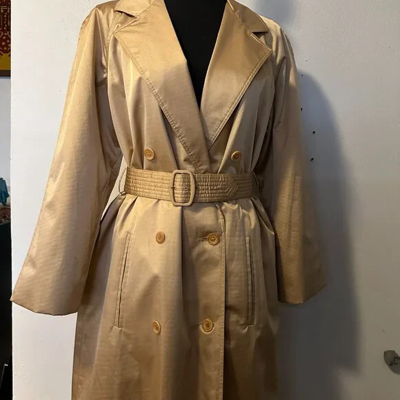 Vintage 60s / 70s Trench Coat with Belt. Perfect!! - Picture 8 of 14